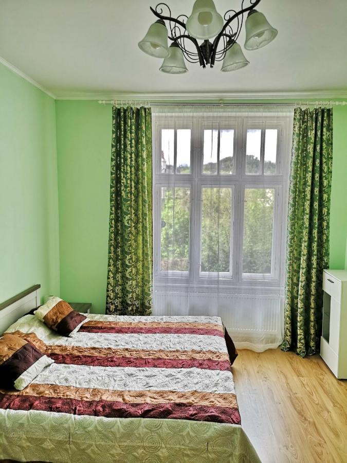 Apartments Iris Karlovy Vary Kültér fotó