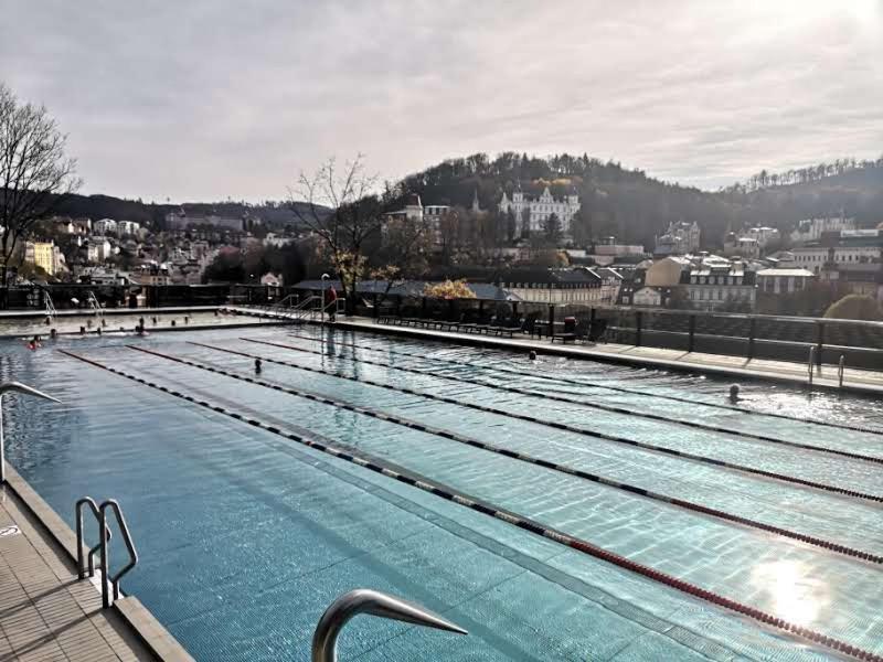 Apartments Iris Karlovy Vary Kültér fotó